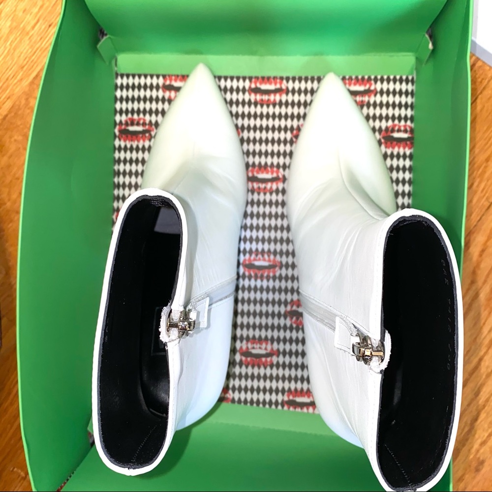 Brand new w/box Helena and Kristie White booties - Picture 3 of 14